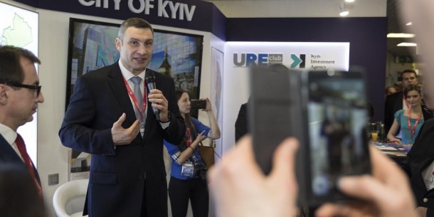 Віталій Клічко відкрив стенд Києва та представив інвестиційні проекти столиці на міжнародній виставці нерухомості MIPIM